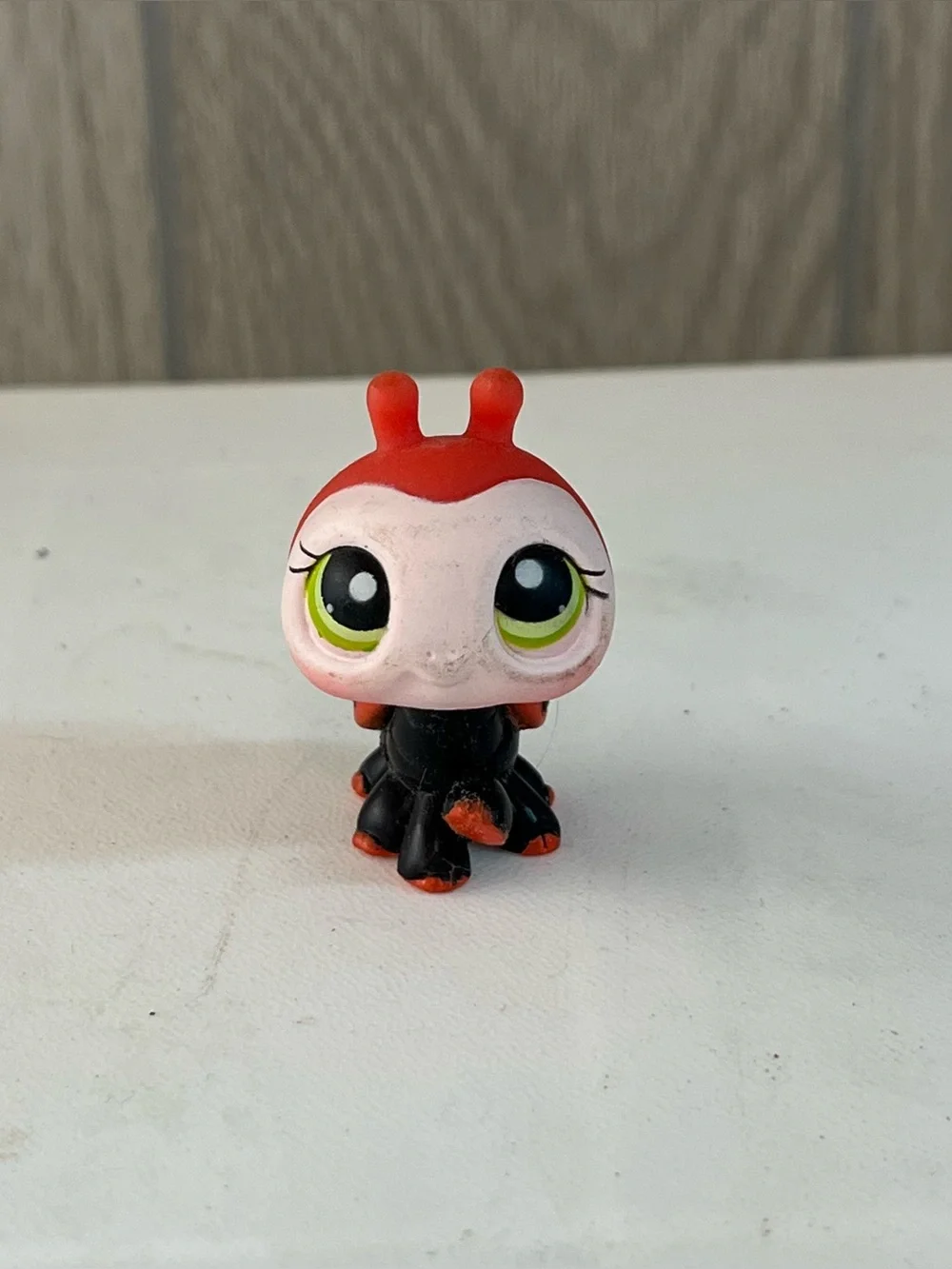 Littlest Pet Shop Authentic LPS  #221 LadyBug Black Red Green Eyes RARE Toy